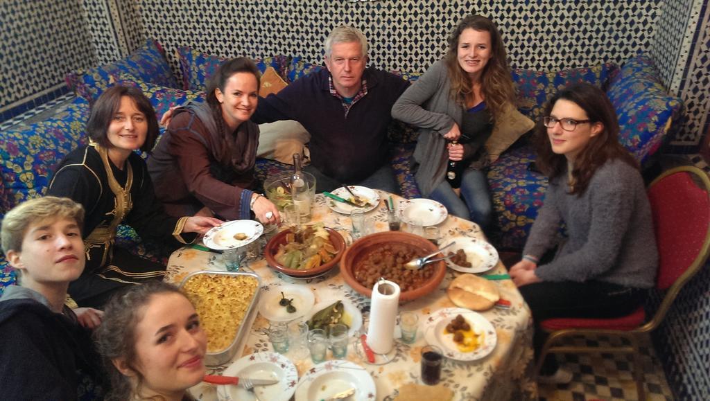 Riad Les Chrifis Navette Aeroport 24 Sur 24 페스 외부 사진